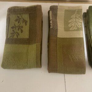 Accents De Ville Set of 4 15X15" Cotton Napkins Earthy Fall Colors Leaf Design